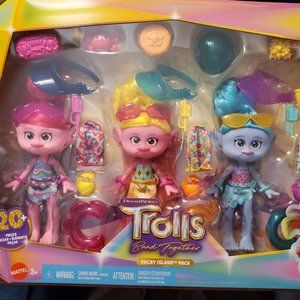 Trolls Band Together Vacay Island Fashion Doll Playset/OPEN BOX ITEM